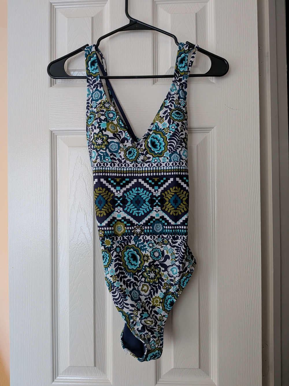 Floral Tile Print One-Piece Swimsuit - Blue & Green